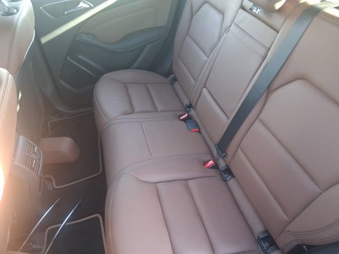 Used 2017 Mercedes-Benz B 250e image 10