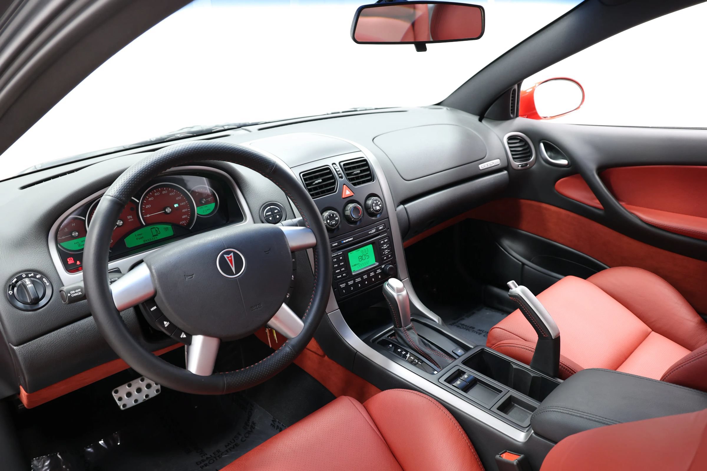 Used 2005 Pontiac GTO RWD image 2