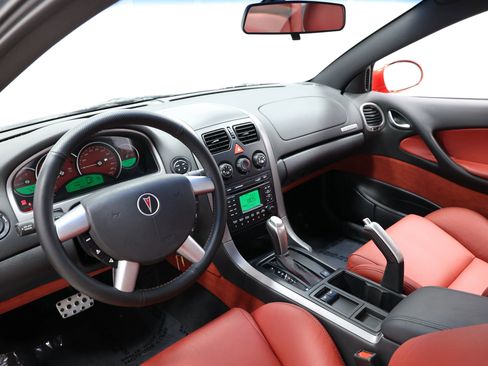Used 2005 Pontiac GTO RWD image 2