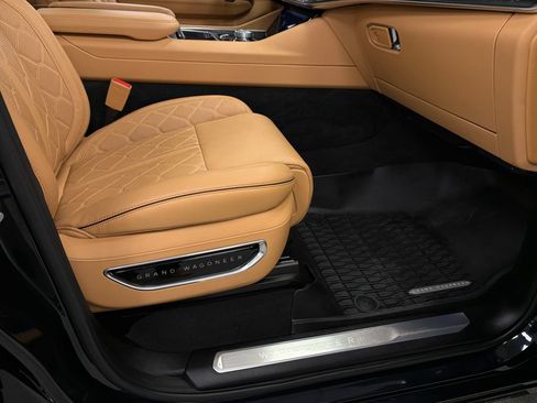 Certified 2025 Jeep Grand Wagoneer Series III w/ Rear Seat Video Group 1 AWD/4WD image 55