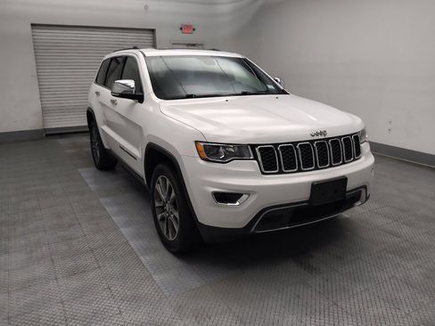Used 2018 Jeep Grand Cherokee Limited AWD/4WD image 13
