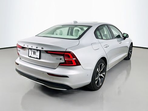 Used 2025 Volvo S60 B5 Plus AWD/4WD image 5