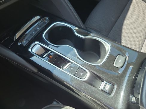 Used 2021 Buick Envision Preferred image 24