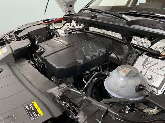 Used 2023 Audi Q5 2.0T Premium w/ Convenience Package AWD/4WD image 86