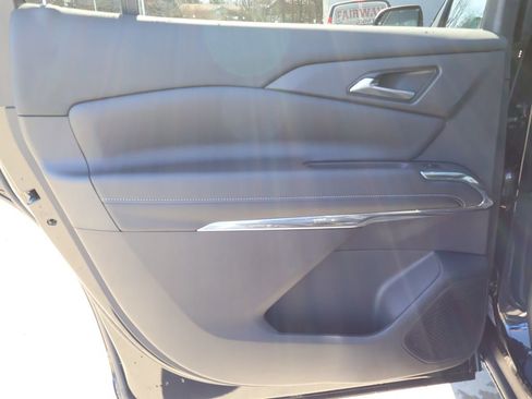 New 2026 Chevrolet Traverse LT w/ Sun and Wheel Package FWD image 25