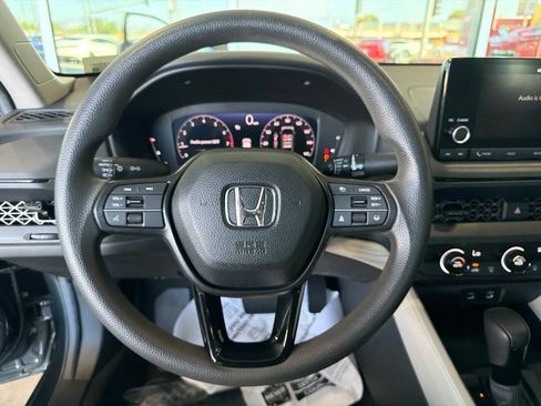 Used 2025 Honda Accord LX image 22