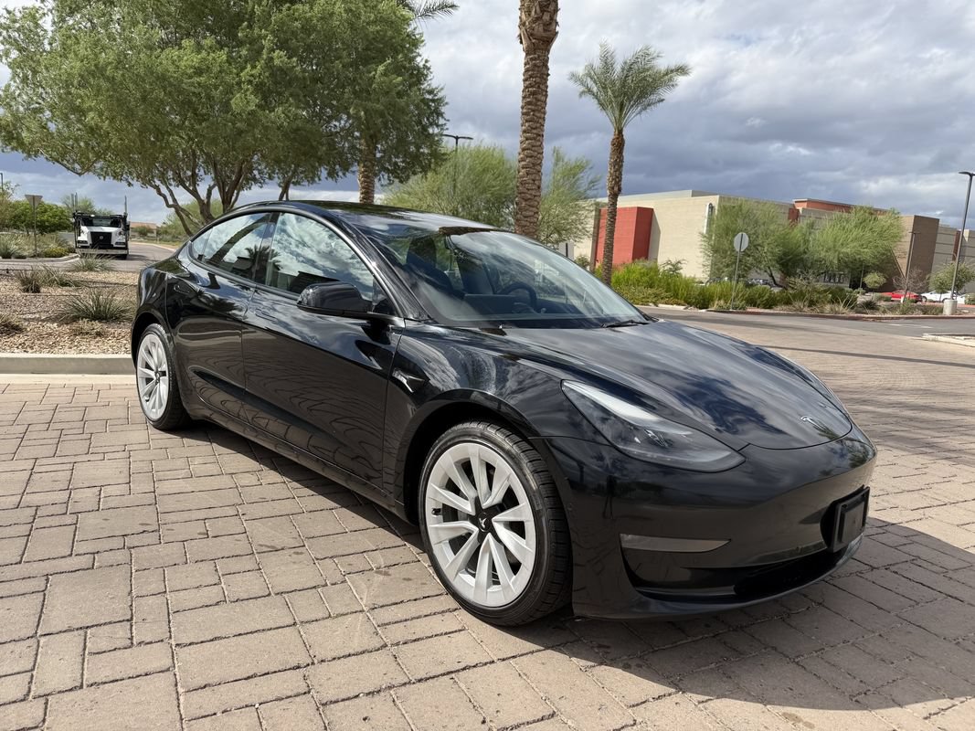 Used 2022 Tesla Model 3 Long Range AWD/4WD image 1