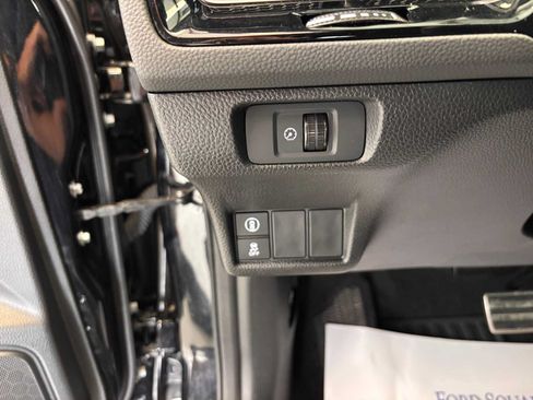 Used 2023 Honda Civic Sport image 18