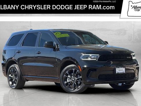 Used 2025 Dodge Durango GT AWD/4WD image 1
