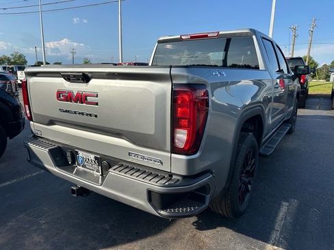 New 2025 GMC Sierra 1500 Elevation image 8