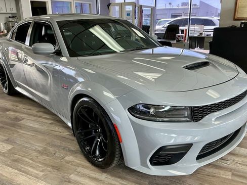 Used 2022 Dodge Charger Scat Pack RWD image 2