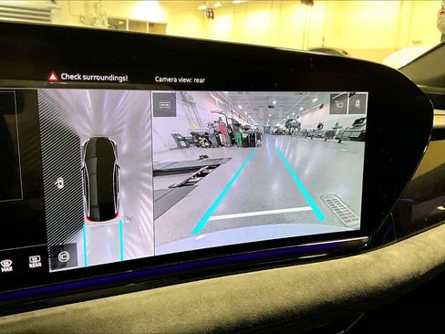 Used 2025 Audi S6 e-tron Prestige w/ 21" Black Optic Package image 30