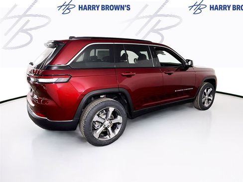 New 2026 Jeep Grand Cherokee Limited w/ Trailer Tow Package AWD/4WD image 33