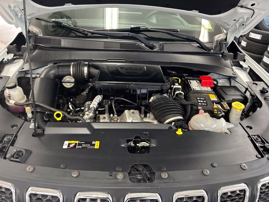 Certified 2023 Jeep Compass Latitude AWD/4WD image 39