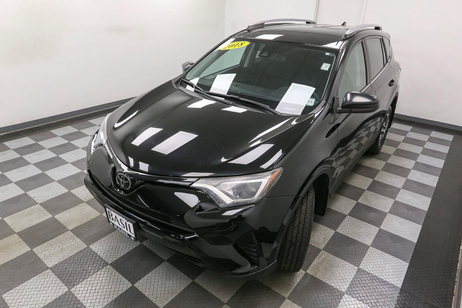 Used 2018 Toyota RAV4 LE w/ All Weather Liner Package AWD/4WD image 6