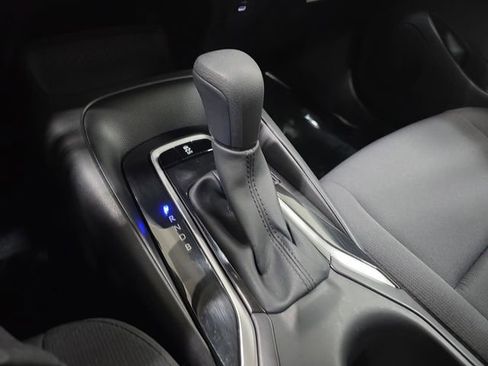 Certified 2025 Toyota Corolla LE image 20