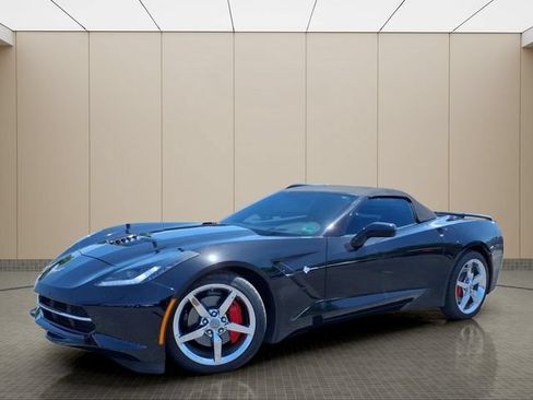 Used 2014 Chevrolet Corvette Stingray Convertible w/ 3LT Preferred Equipment Group RWD image 2