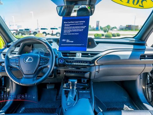 Used 2019 Lexus UX 250h w/ Premium Package AWD/4WD image 13