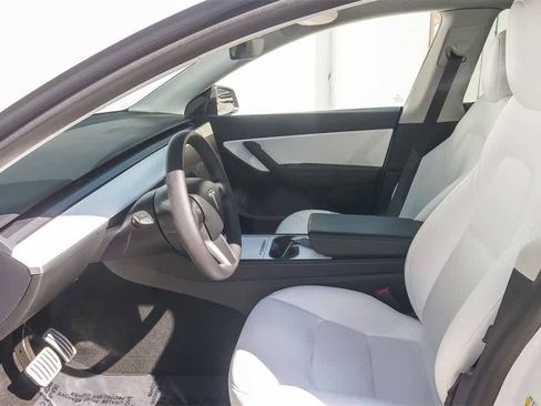 Used 2022 Tesla Model Y Performance image 19