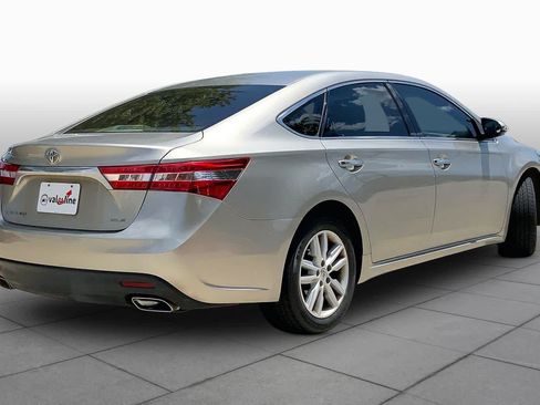 Used 2013 Toyota Avalon XLE FWD image 12