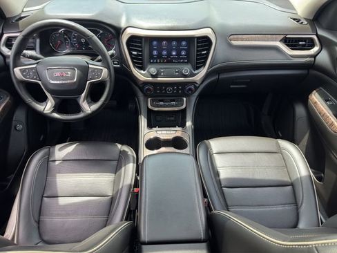 Used 2023 GMC Acadia Denali w/ Denali Technology Package AWD/4WD image 18