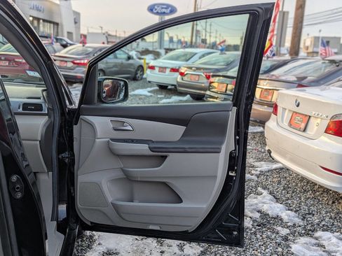 Used 2011 Honda Odyssey Touring Elite image 19