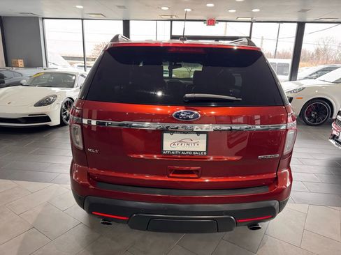 Used 2014 Ford Explorer XLT w/ Equipment Group 202A image 4