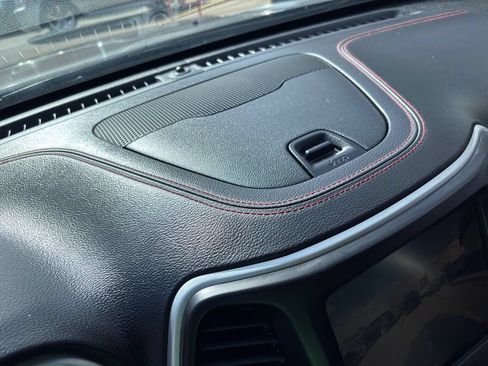 Used 2015 Jeep Cherokee Trailhawk w/ Cold Weather Group AWD/4WD image 29