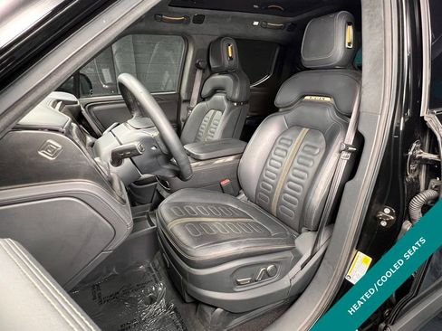 Used 2022 Rivian R1T Adventure image 3