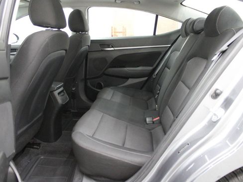 Used 2018 Hyundai Elantra Value Edition FWD image 8