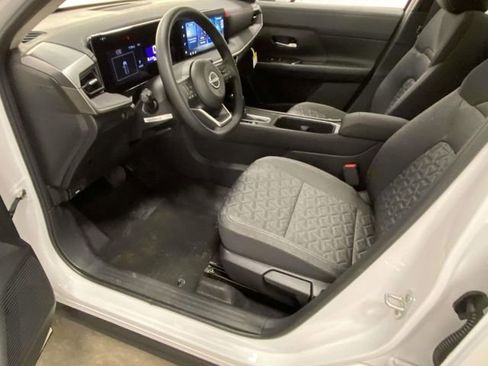 New 2026 Nissan Kicks SV w/ SV Premium Package FWD image 10