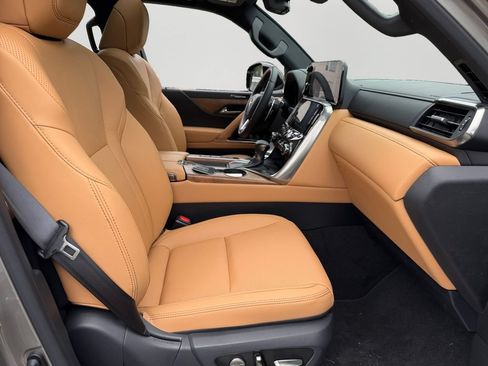 New 2026 Lexus LX 600 4WD w/ Luxury Package image 7
