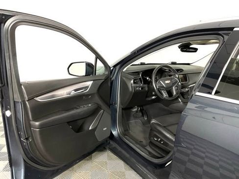Used 2019 Cadillac XT5 Premium Luxury AWD/4WD image 23