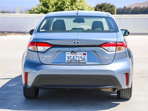 Used 2023 Toyota Corolla LE FWD image 6