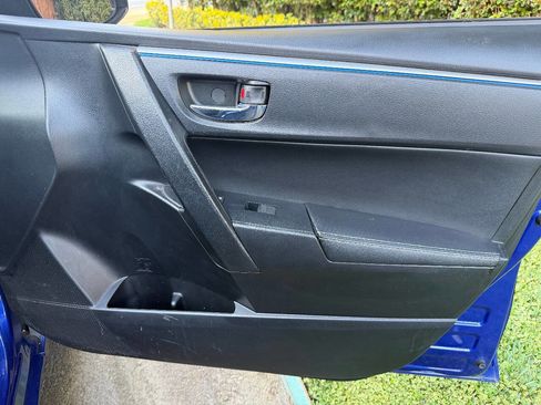 Used 2015 Toyota Corolla S FWD image 23