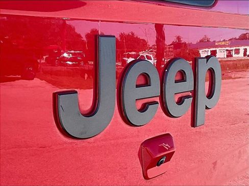 Used 2020 Jeep Gladiator Rubicon w/ Dual Top Group AWD/4WD image 9