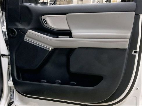 Certified 2025 Ford Expedition Max Active image 23