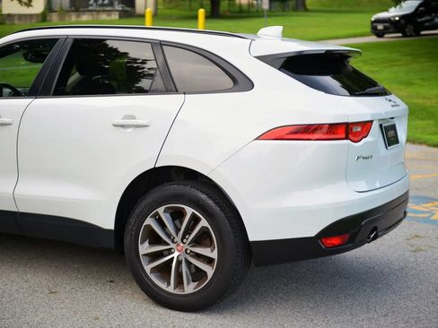 Used 2018 Jaguar F-PACE Premium AWD/4WD image 35