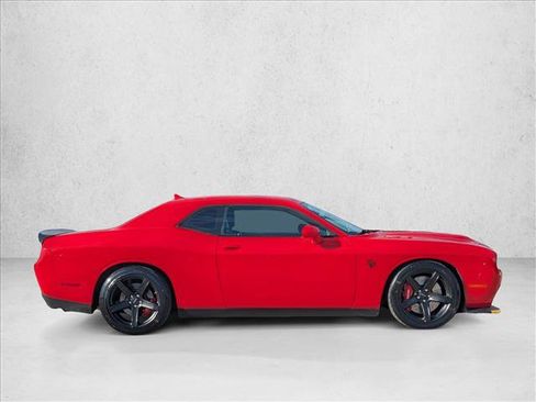 Used 2019 Dodge Challenger SRT Hellcat Redeye image 4