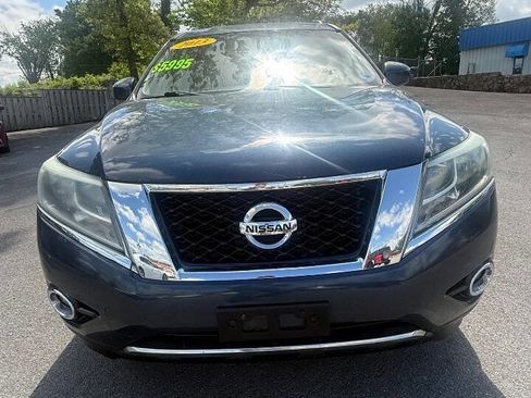 Used 2013 Nissan Pathfinder SV AWD/4WD image 6