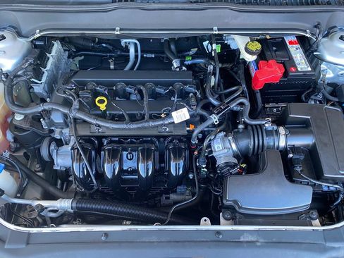 Used 2016 Ford Fusion SE FWD image 28