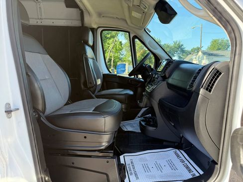 Used 2023 RAM ProMaster 2500 FWD image 45
