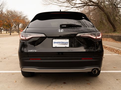 Certified 2024 Honda HR-V Sport image 8
