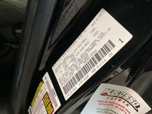 Used 2020 Toyota Tacoma SR image 23