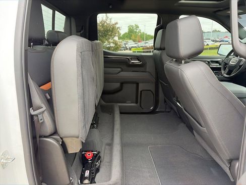 Used 2025 GMC Sierra 1500 AT4 w/ AT4 Premium Package AWD/4WD image 48