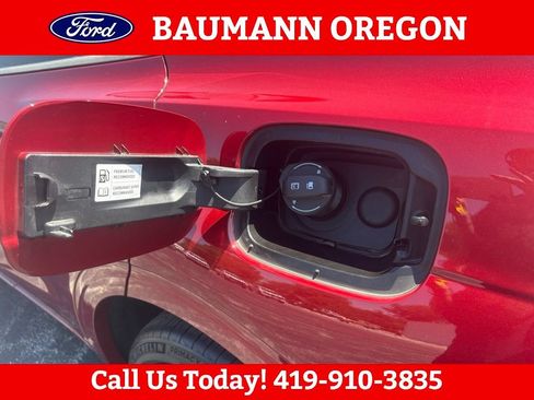 Used 2023 Genesis GV70 2.5T w/ Sport Prestige Package AWD/4WD image 12