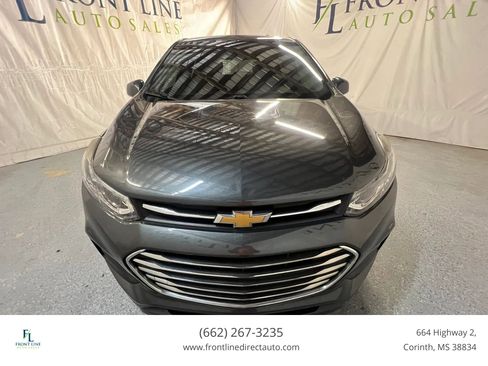 Used 2019 Chevrolet Trax LS FWD image 2