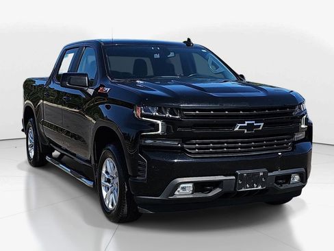 Used 2021 Chevrolet Silverado 1500 RST AWD/4WD image 3