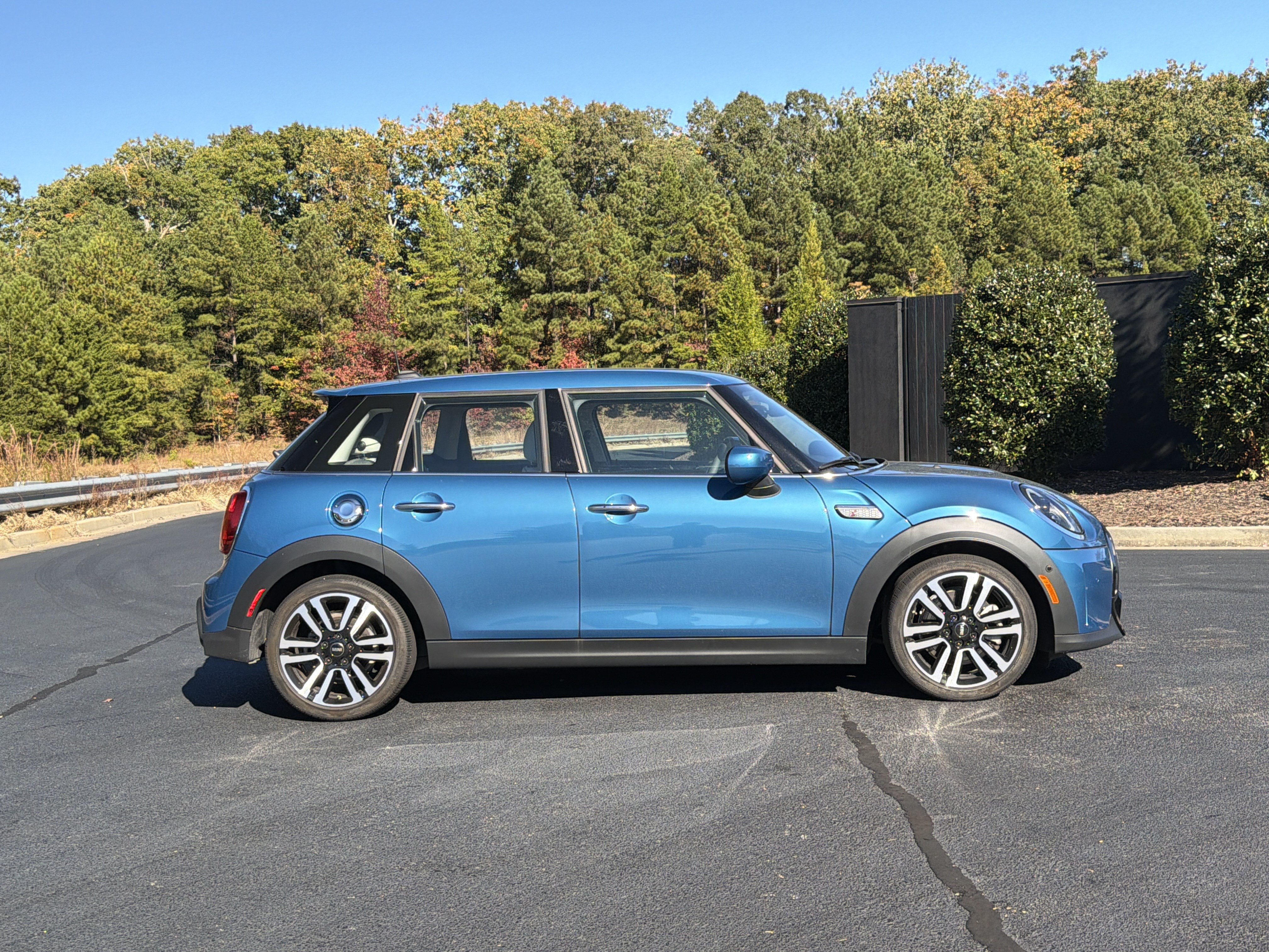 Used 2024 MINI Cooper S FWD image 5