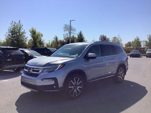 Used 2021 Honda Pilot Touring image 1